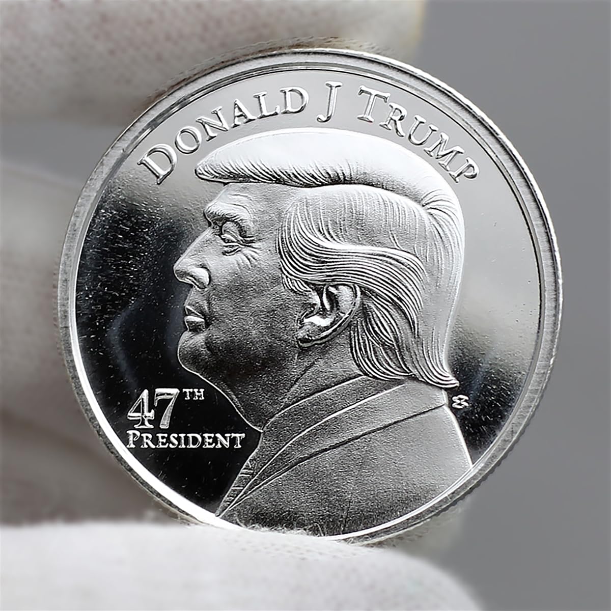 2025 President Trump 47th President 1oz .999 Silver Coin in Air Tite Holder Dollar Uncirculated